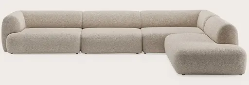 Modulaire hoekzetel met meerdere zitmodules en afgeronde armleuningen, bekleed met lichtbeige stof op neutrale achtergrond.
