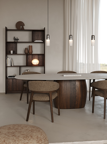 Eettafel Volanto met Ceramo tafelblad en Fiori stoelen in een warm, modern interieur.