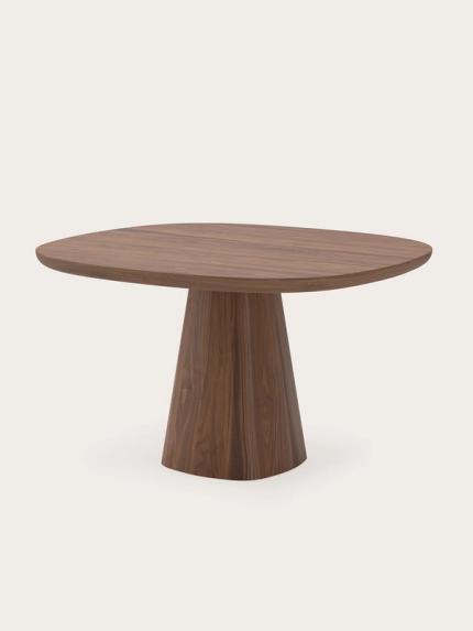 Amato eettafel in walnootkleurig hout met stadiumvormig blad en massieve, kegelvormige centrale poot.