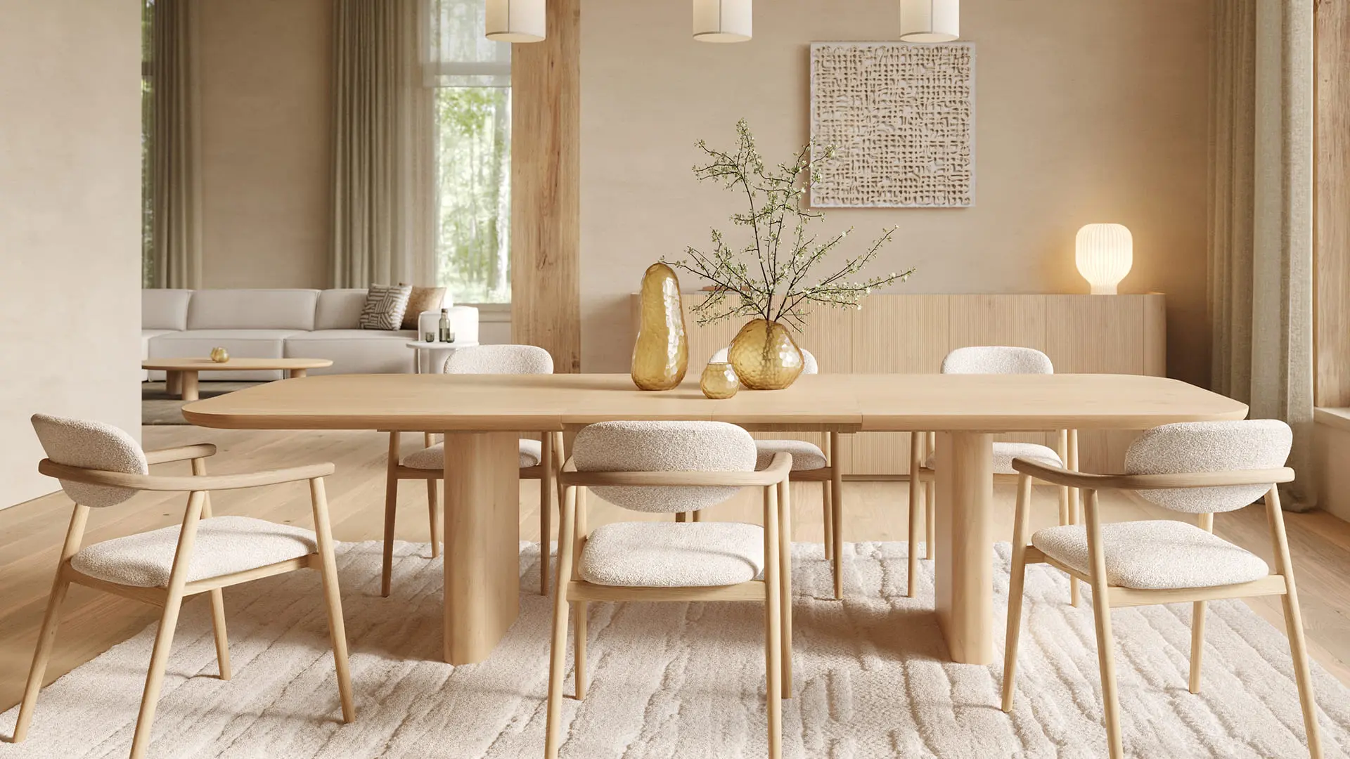 Trapani tapijt in lichte eetkamer onder houten eettafel met zes stoelen, hanglampen en houten balken.